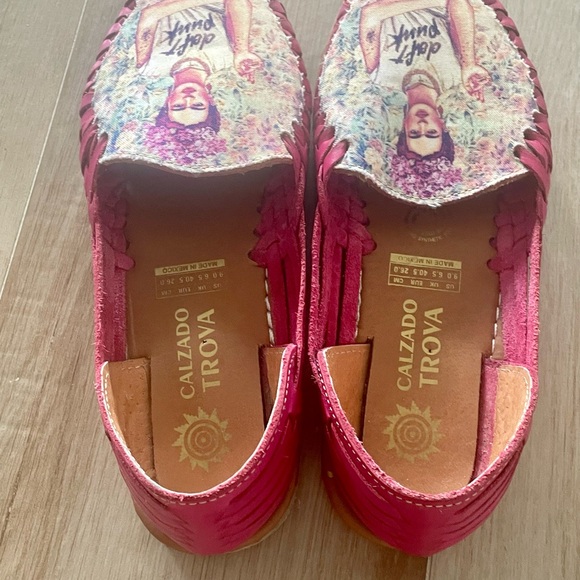 VTG Huaraches Pink Frida Kahlo/Daft Punk - Picture 4 of 8